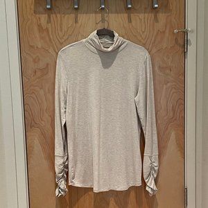 EUC Style & Co turtleneck tee, ruched sleeves and neck, oatmeal heather, size M